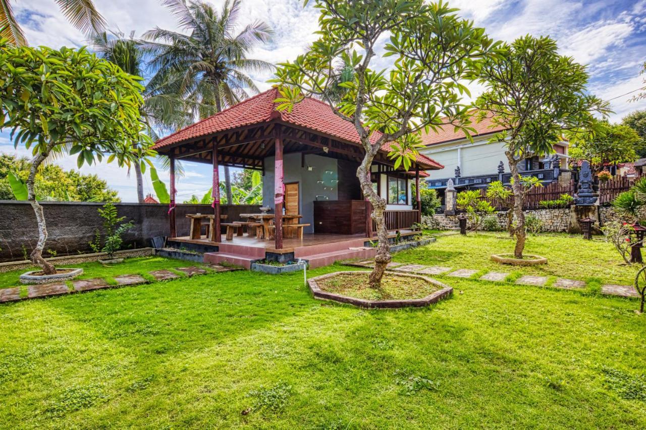 Megaland Bungalow Batununggul Zewnętrze zdjęcie